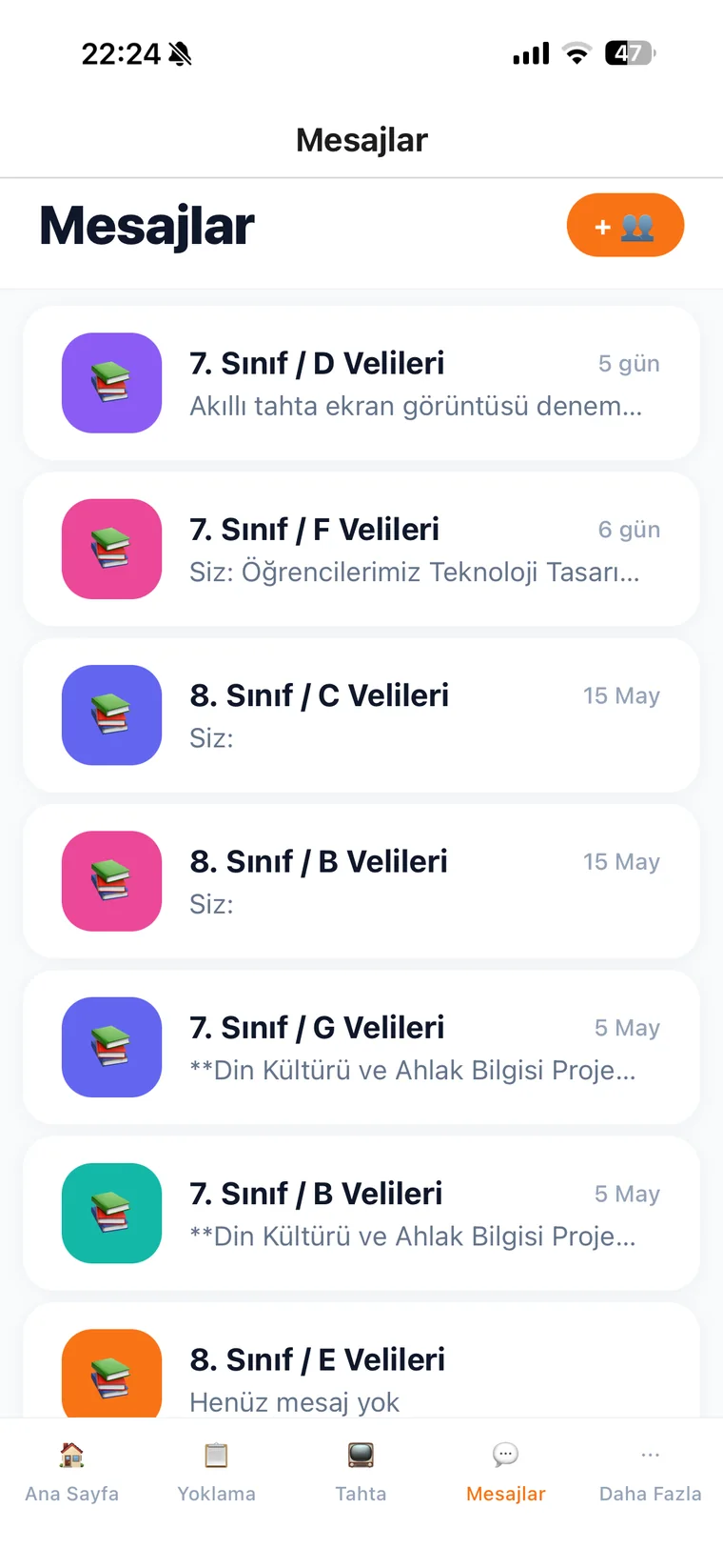 TeknOkul öğretmen uygulaması — sınıf grupları ve mesajlaşma ekranı
